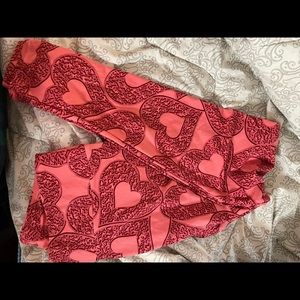Tall and curvy valentine heart leggings